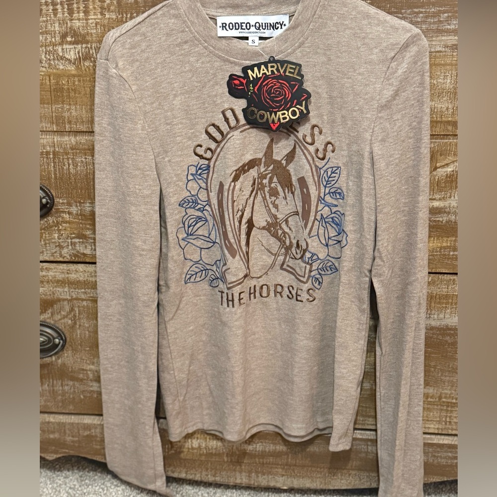 Rodeo Quincy Women's Long Sleeve Tee - Tan
